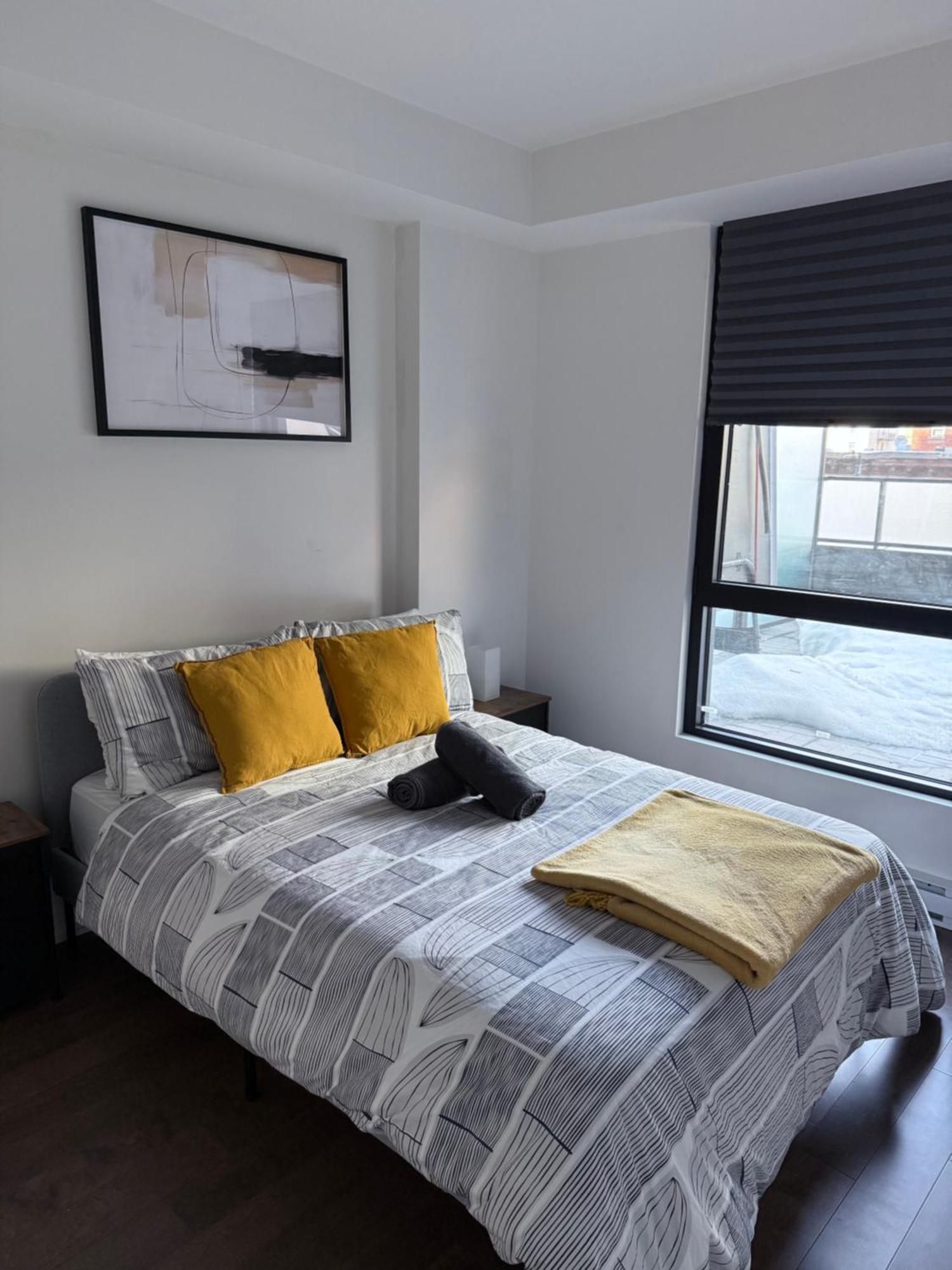 Condo In The Heart Of Downtown Montreal Bagian luar foto