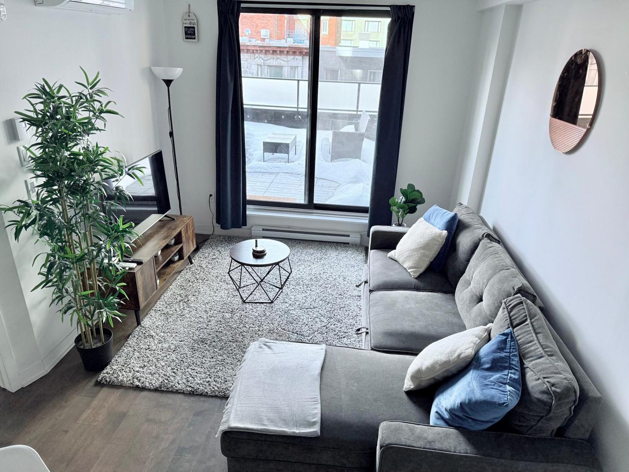 Condo In The Heart Of Downtown Montreal Bagian luar foto