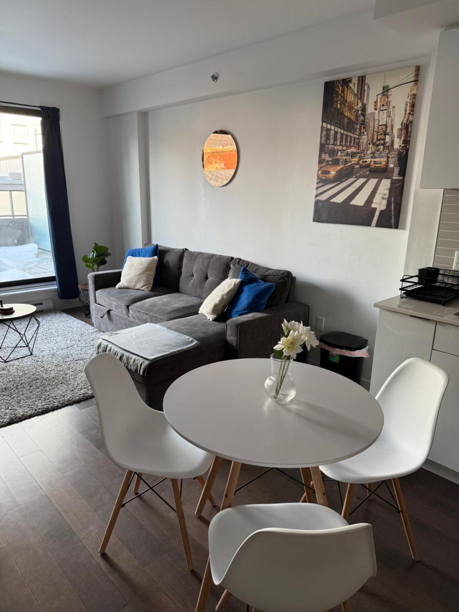 Condo In The Heart Of Downtown Montreal Bagian luar foto