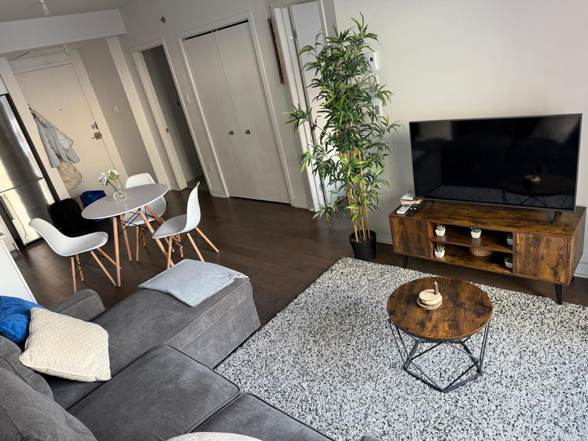 Condo In The Heart Of Downtown Montreal Bagian luar foto